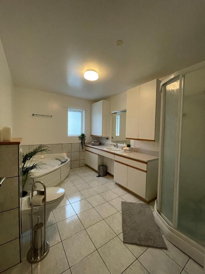 4-Bedroom Villa With Private Gym And Hot-Tub ريكيافيك المظهر الخارجي الصورة